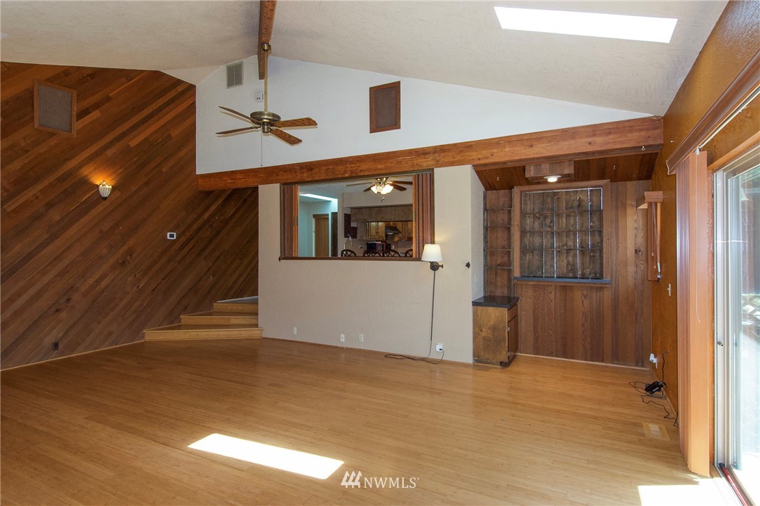 94 Bumpy Road Port Angeles, WA 98362 - Photo 10 of 40