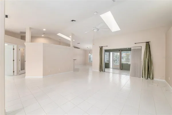 $300,000 | 10642 Southwest 74th Avenue, Ocala, FL 34476