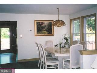 111 Ridgewood Way Burlington, NJ 08016 - Photo 3 of 6 Gallery Image 3