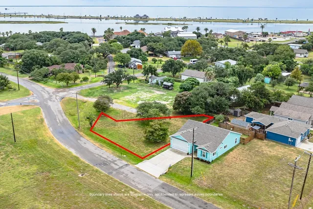 $60,000 | 1421-1425 East Linden Street, Rockport, TX 78382