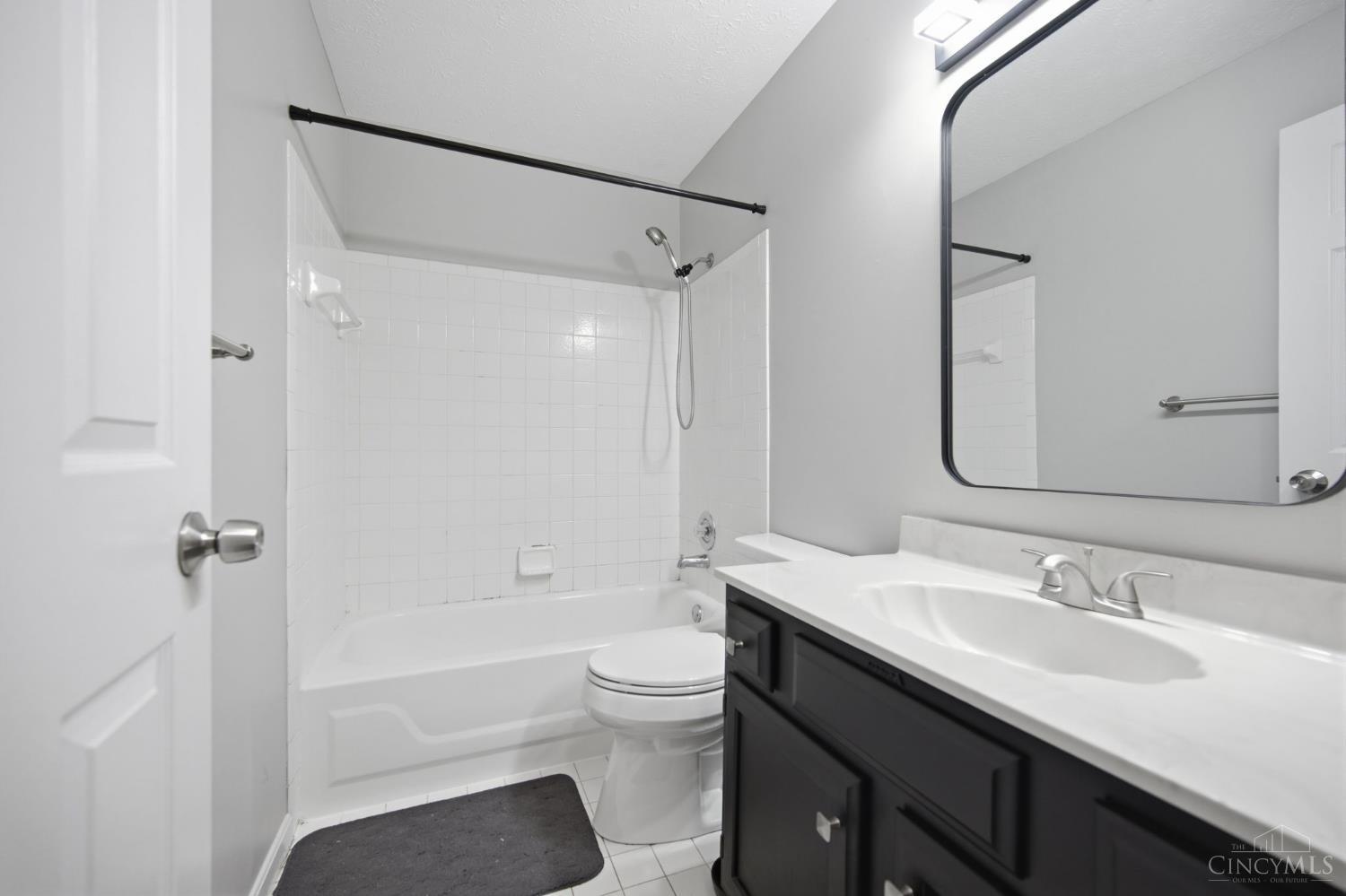 7633 Montgomery Road, Unit 3 Cincinnati, OH 45236 - Photo 26 of 37 Gallery Image 26