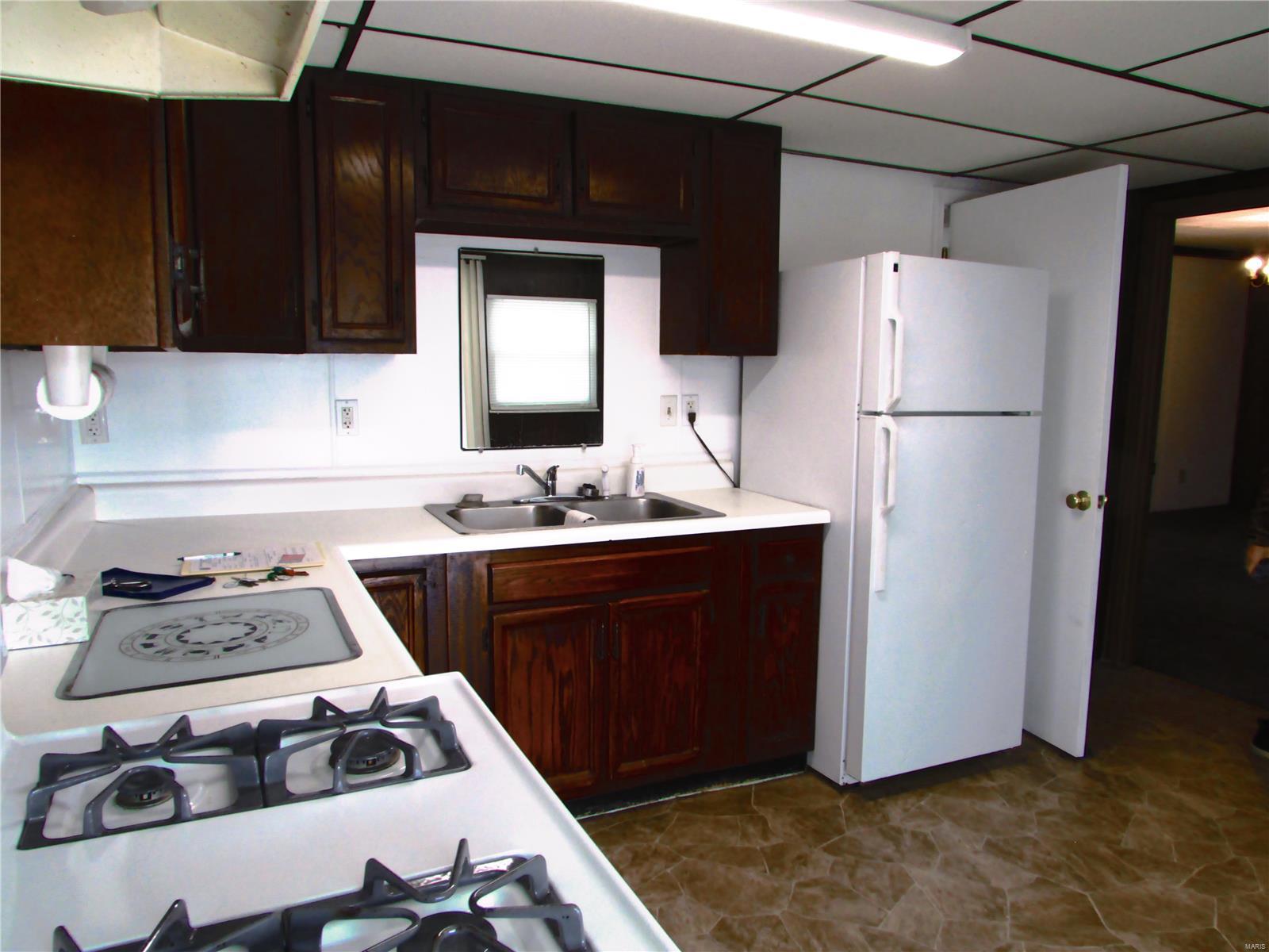 2608 Kirsch Street Alton, IL 62002 - Photo 9 of 12 Gallery Image 9