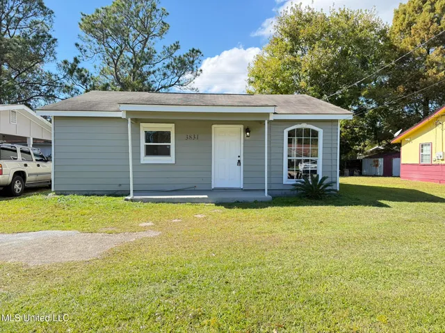 $1,200 | 3831 Morningview Drive, Moss Point, MS 39563