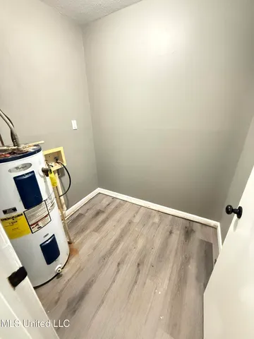 $1,200 | 3831 Morningview Drive, Moss Point, MS 39563