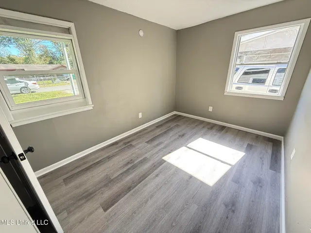 $1,200 | 3831 Morningview Drive, Moss Point, MS 39563