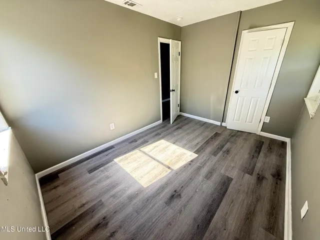 $1,200 | 3831 Morningview Drive, Moss Point, MS 39563