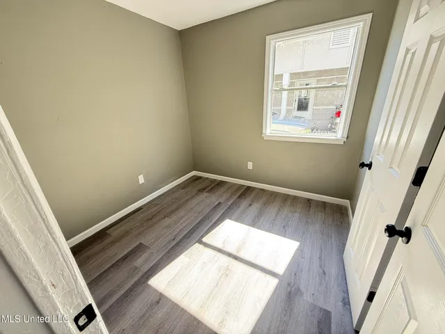 $1,200 | 3831 Morningview Drive, Moss Point, MS 39563