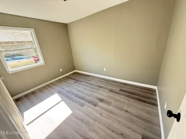 $1,200 | 3831 Morningview Drive, Moss Point, MS 39563