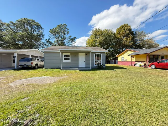 $1,200 | 3831 Morningview Drive, Moss Point, MS 39563