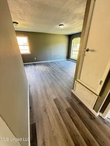 $1,200 | 3831 Morningview Drive, Moss Point, MS 39563