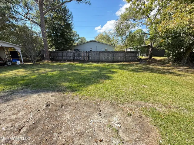 $1,200 | 3831 Morningview Drive, Moss Point, MS 39563