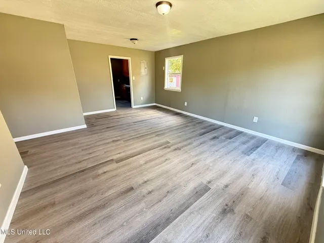 $1,200 | 3831 Morningview Drive, Moss Point, MS 39563