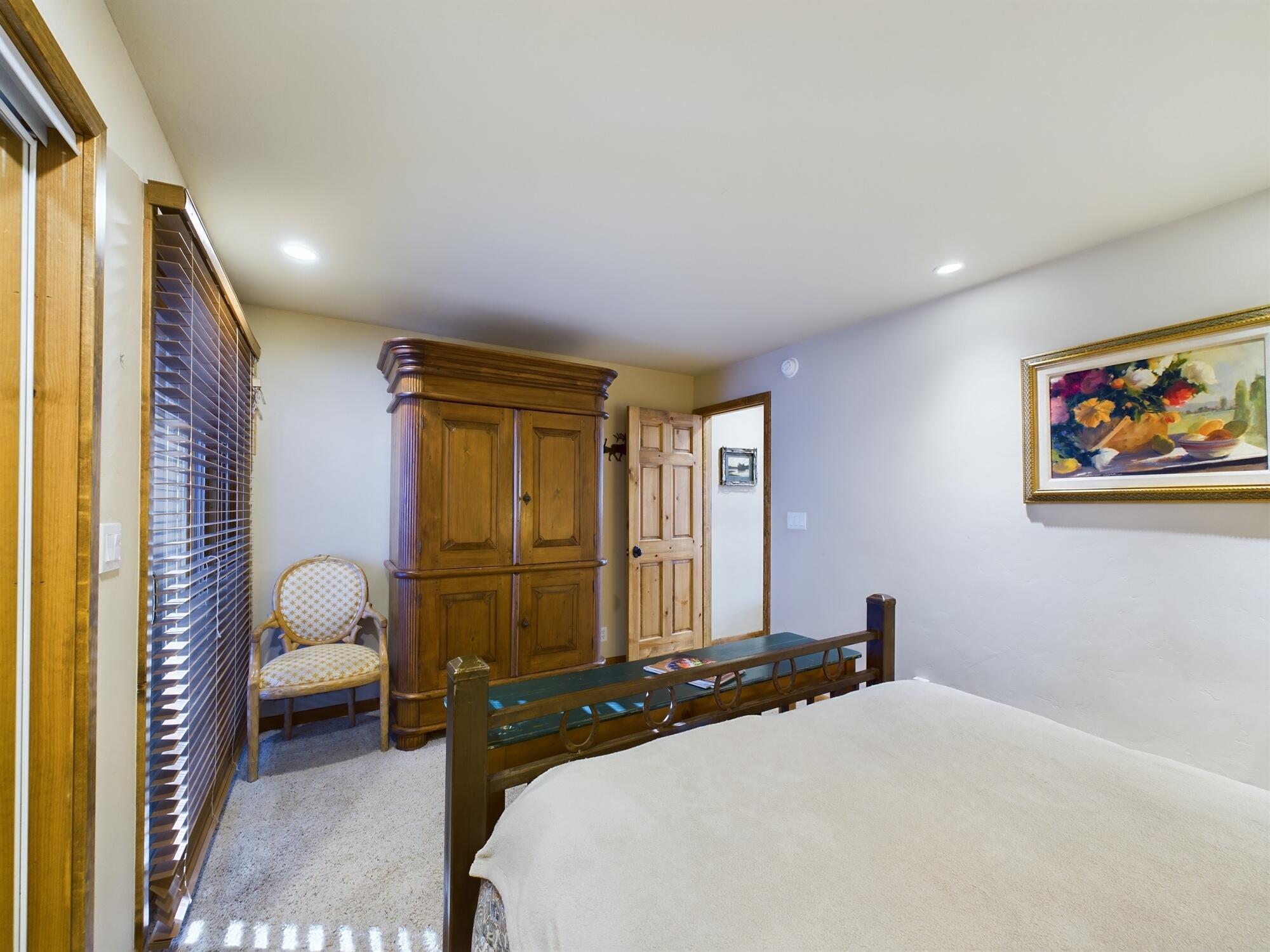 125 Picabo Street, Unit F7 Ketchum, ID 83340 - Photo 10 of 20 International Village Condo