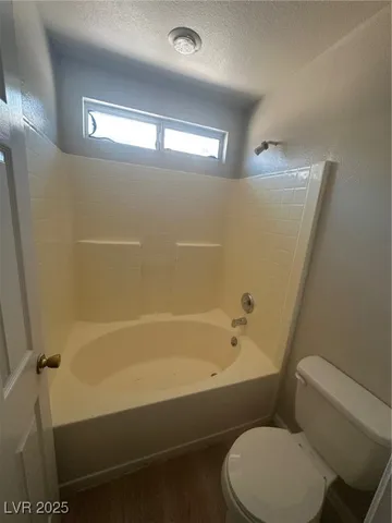 $2,300 | 5333 North Santa Fe Heights Street, North Las Vegas, NV 89081