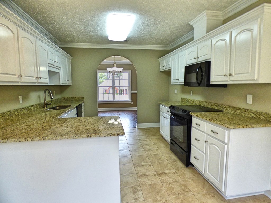 142 Lee Road 2110 Salem, AL 36874 - Photo 5 of 18 kitchen