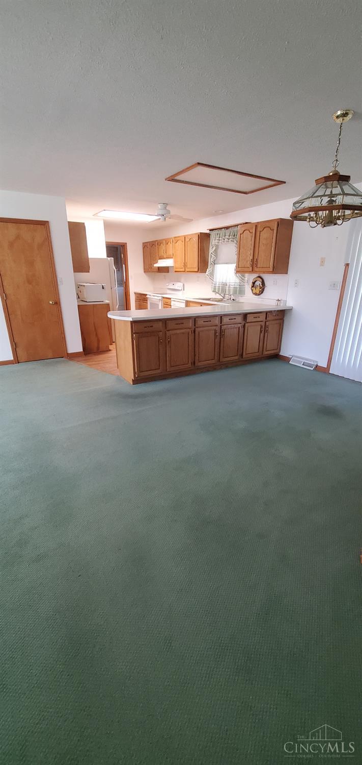11949 Jacksonburg Road Middletown, OH 45042 - Photo 7 of 15