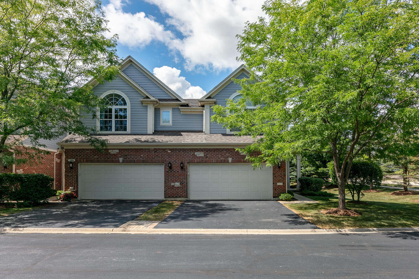 296 Jennifer Court Gurnee, IL 60031 - Photo 1 of 37