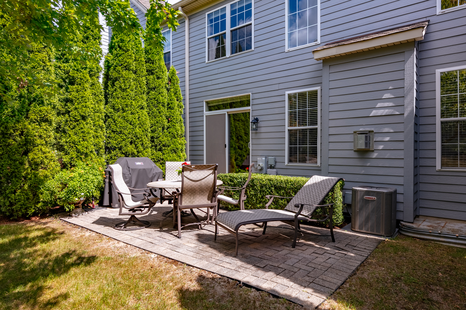 296 Jennifer Court Gurnee, IL 60031 - Photo 4 of 37