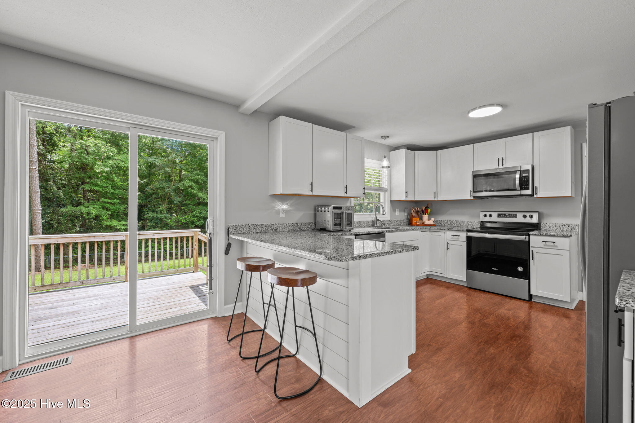 212 Stratford Road Havelock, NC 28532 - Photo 8 of 40 Kitchen