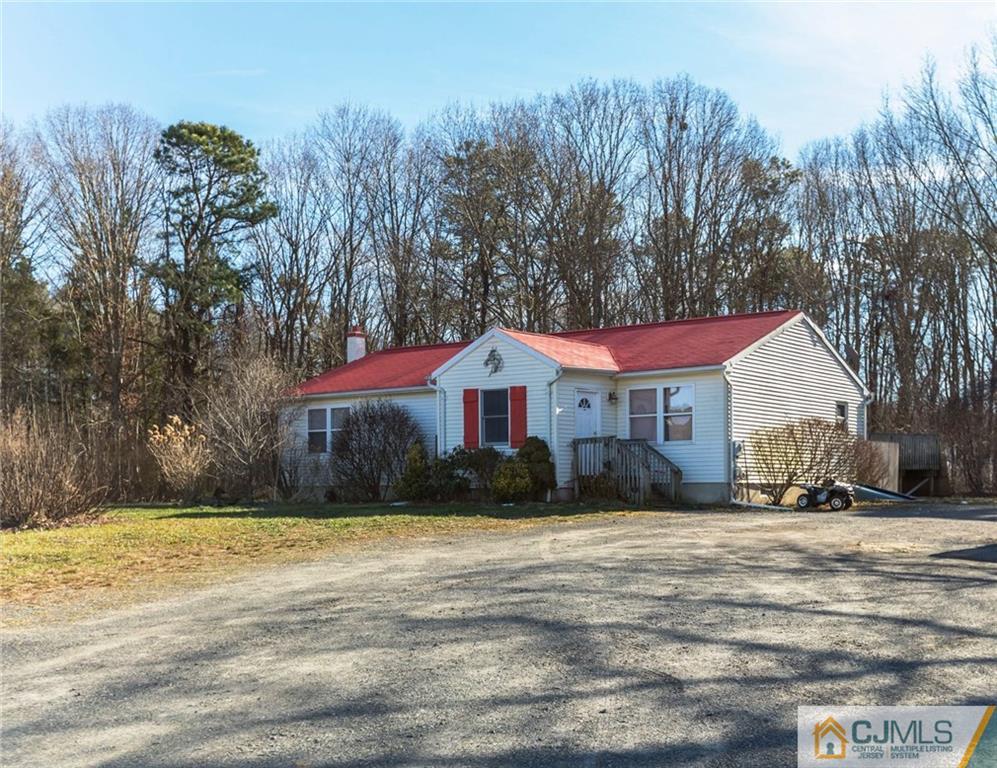 113 Old Forge Road Monroe Township, NJ 08831 - Photo 3 of 25 Gallery Image 3