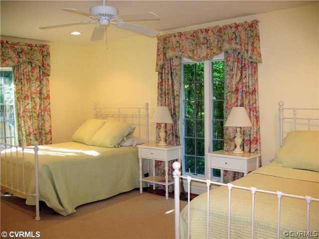 1512 Laurel Point Road Lancaster, VA 22503 - Photo 9 of 12 Bedroom - Guest Bedroom