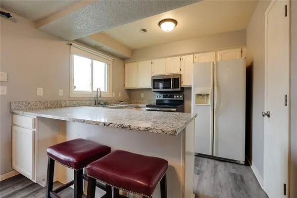 $155,000 | 12300 East 43rd Street South, Unit 1A, Independence, MO 64055