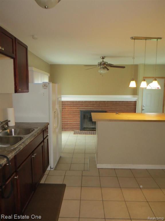 9457 Chamberlain Street Romulus, MI 48174 - Photo 8 of 20