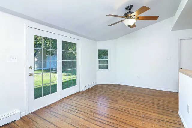 $324,900 | 513 Conant Avenue, Joliet, IL 60435