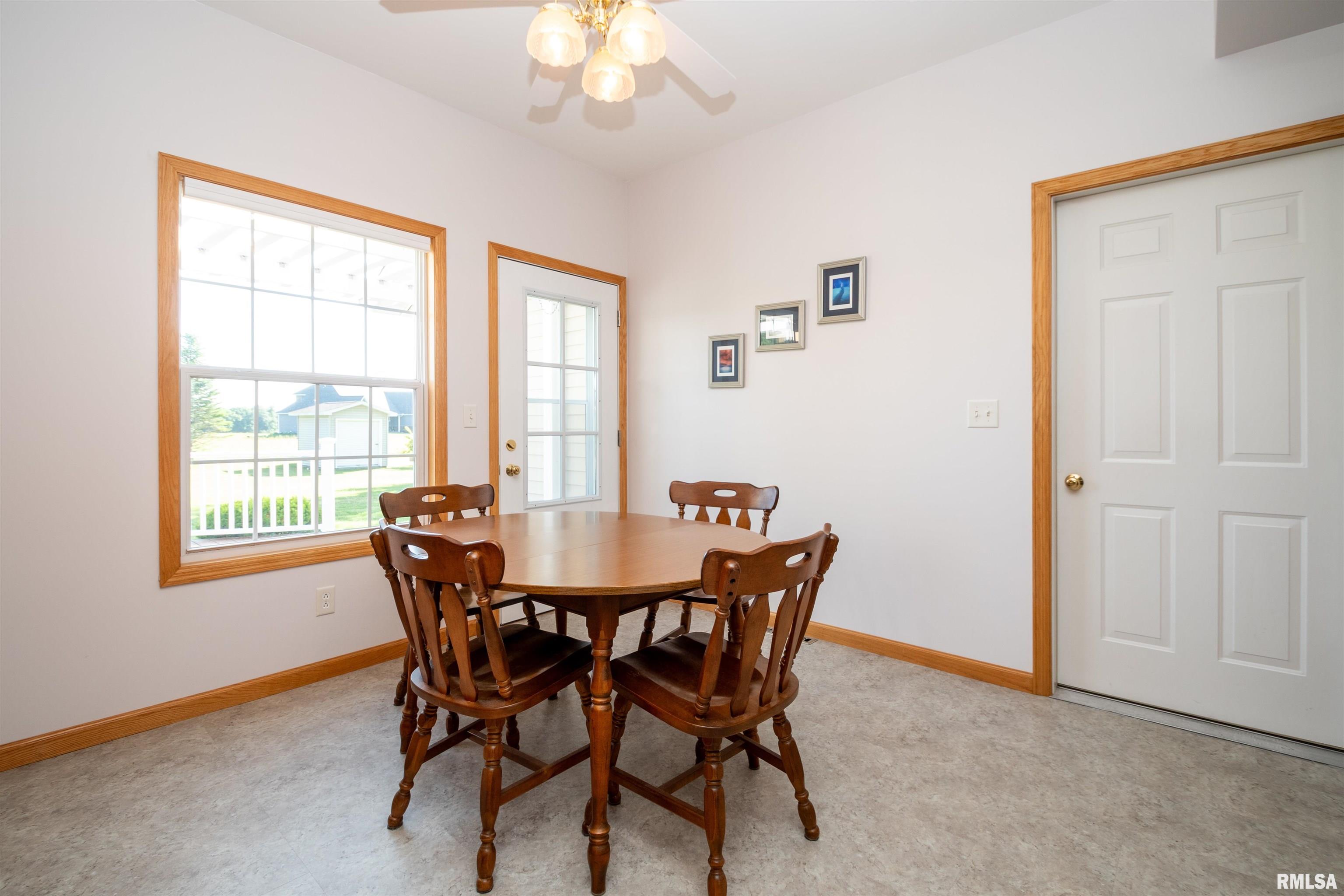 465 Town Hall Road Germantown Hills, IL 61548 - Photo 21 of 48