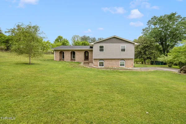 $359,800 | 780 Dry Branch Road, Bluff City, TN 37618