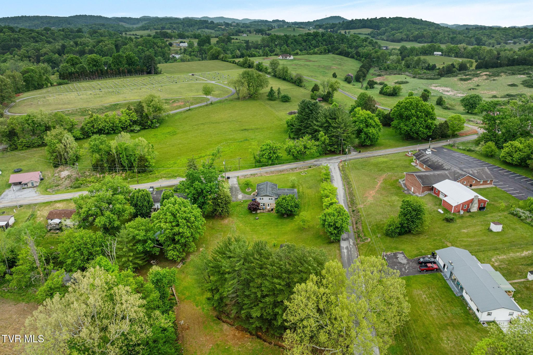 780 Dry Branch Road Bluff City, TN 37618 - Photo 31 of 32 Aerial view