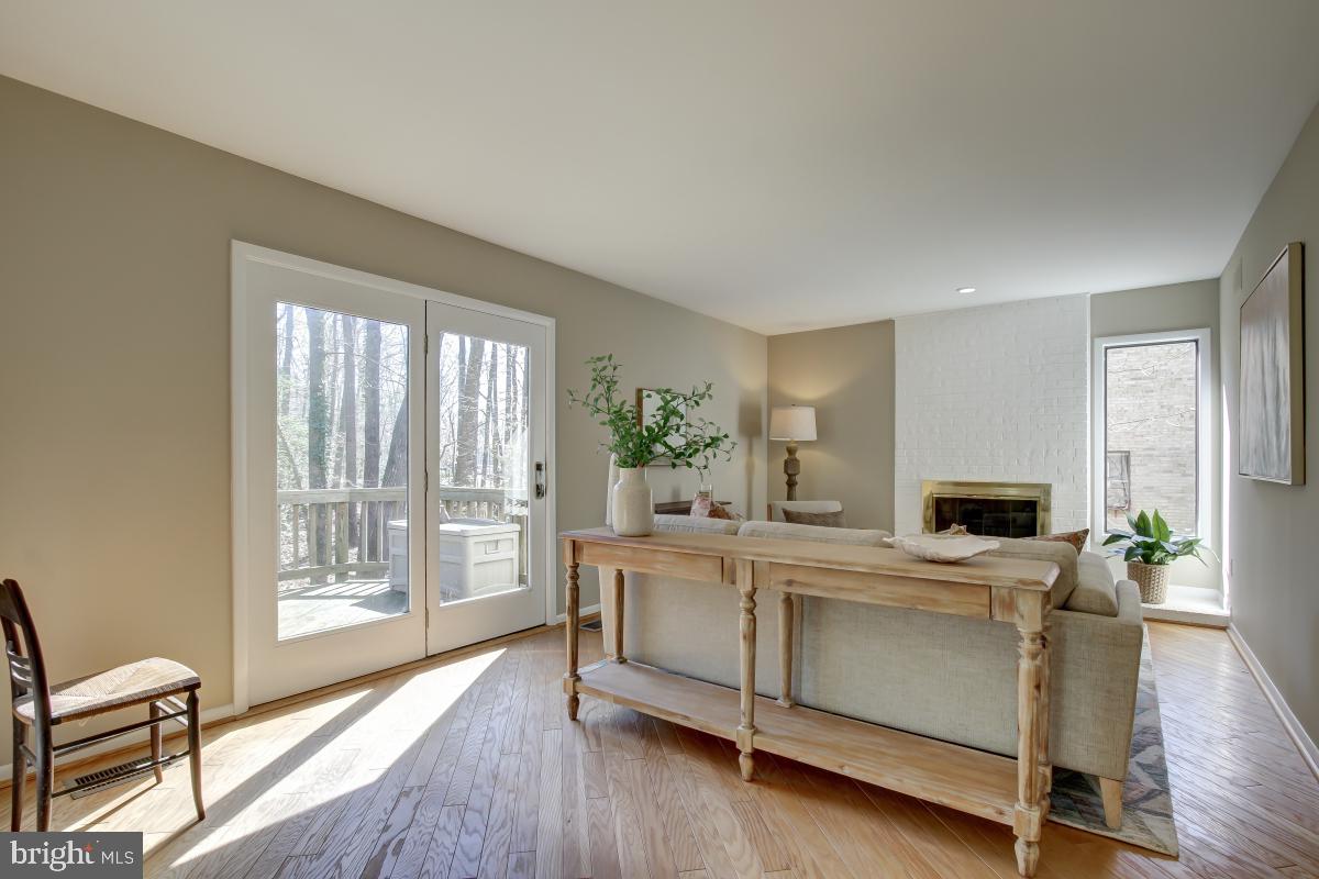2101 Lirio Court Reston, VA 20191 - Photo 15 of 38 Gallery Image 15