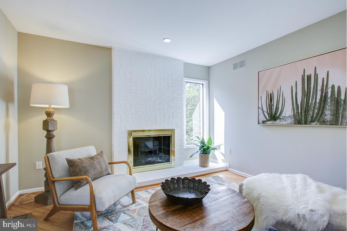 2101 Lirio Court Reston, VA 20191 - Photo 16 of 38 Gallery Image 16