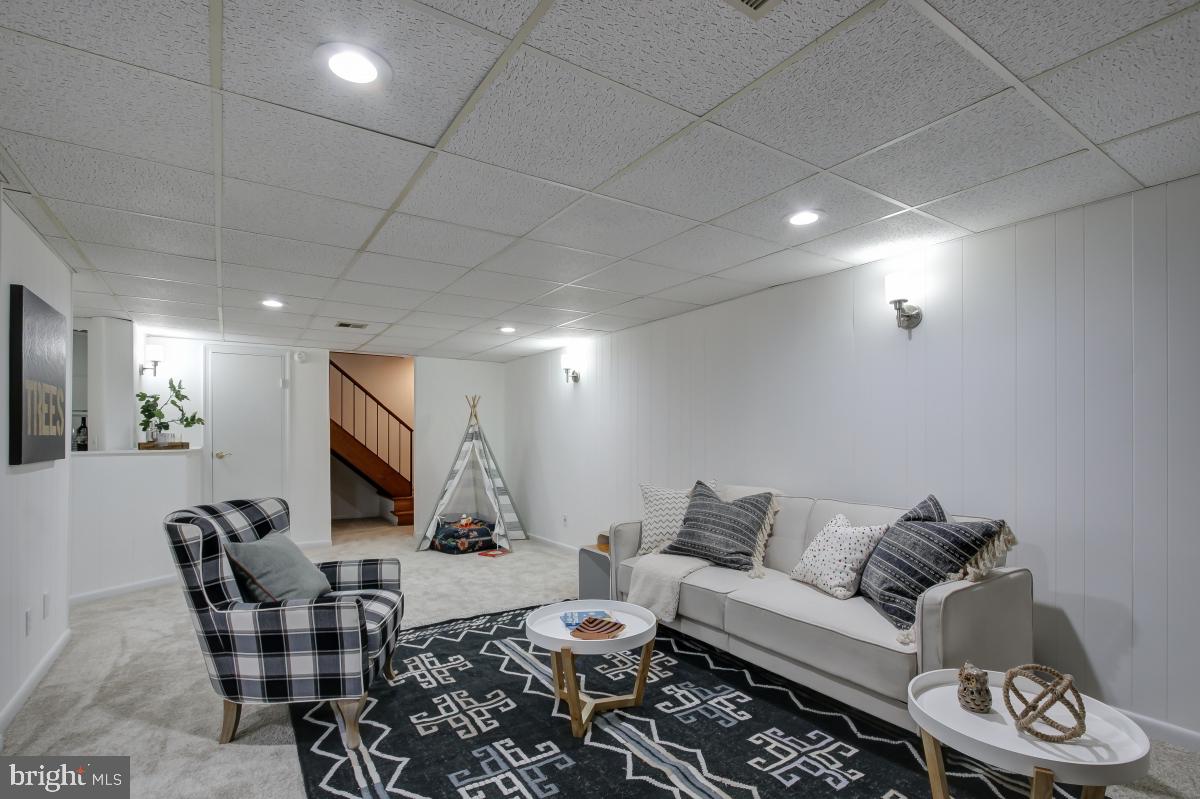 2101 Lirio Court Reston, VA 20191 - Photo 32 of 38 Gallery Image 32