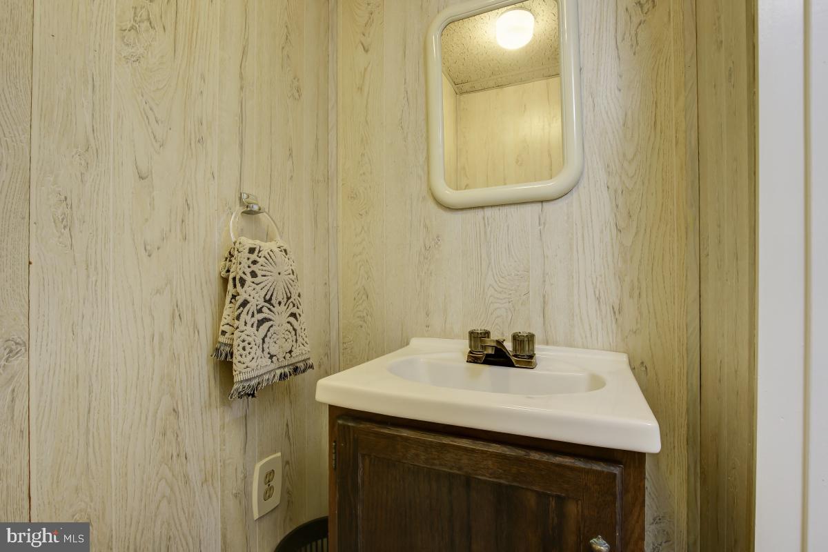 2101 Lirio Court Reston, VA 20191 - Photo 34 of 38 Gallery Image 34