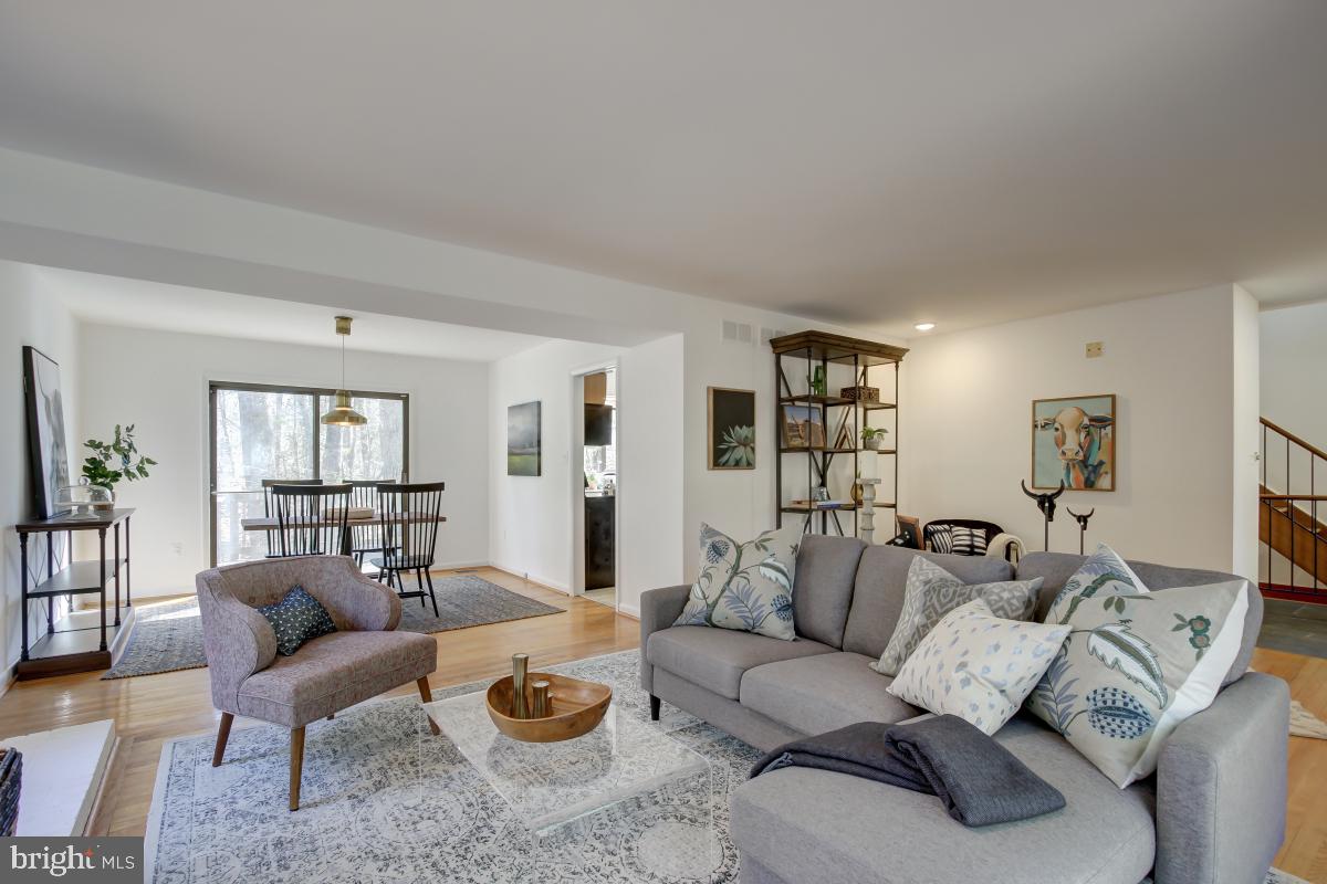 2101 Lirio Court Reston, VA 20191 - Photo 8 of 38 Gallery Image 8