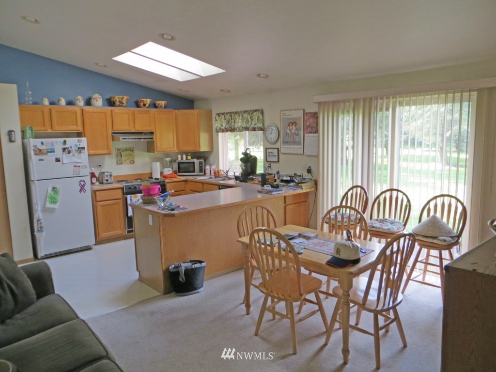 8325 176th Avenue Southwest Rochester, WA 98579 - Photo 11 of 21