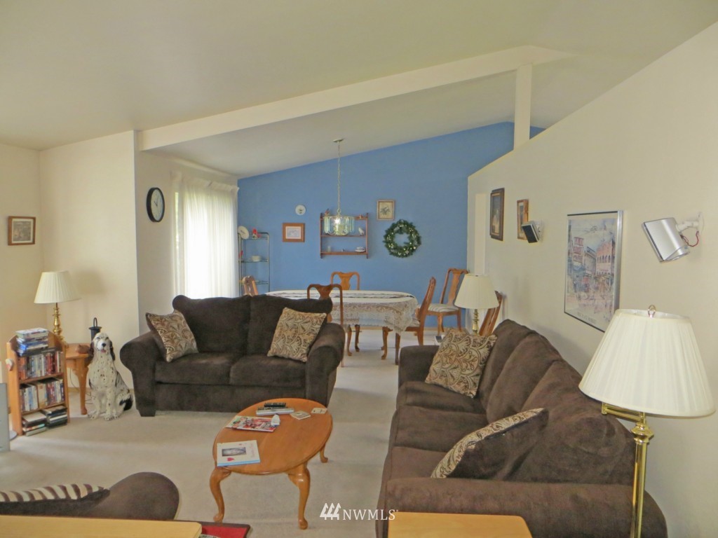 8325 176th Avenue Southwest Rochester, WA 98579 - Photo 8 of 21