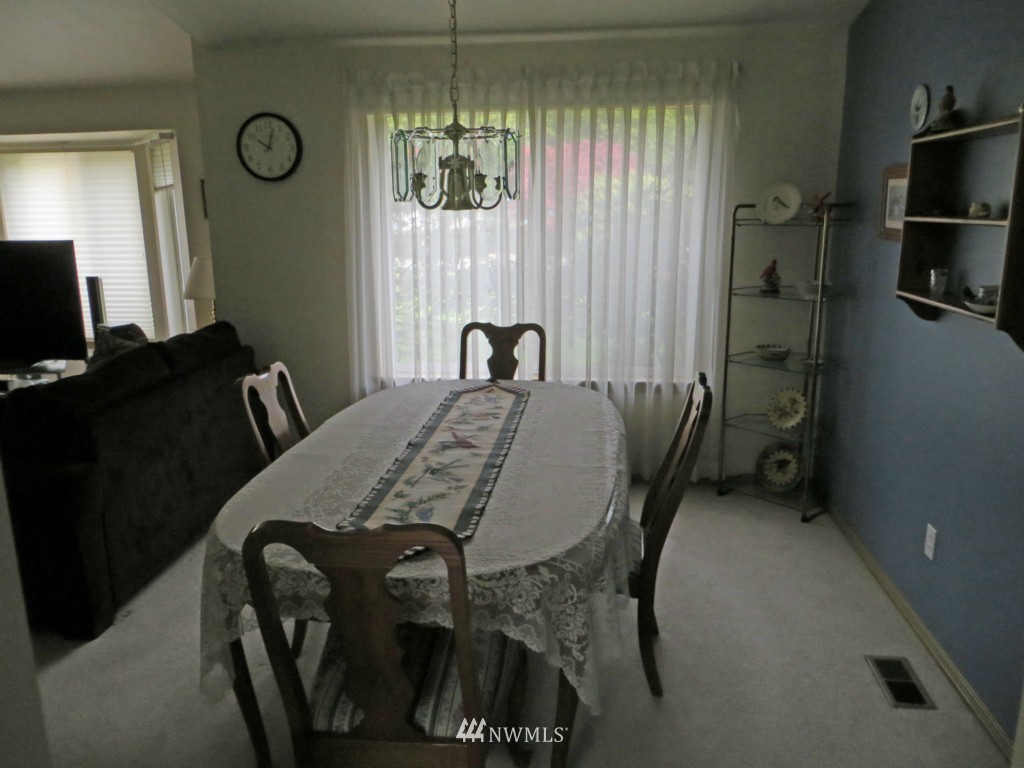 8325 176th Avenue Southwest Rochester, WA 98579 - Photo 10 of 21