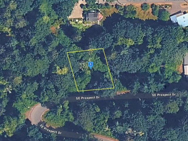 a view of a outdoor space