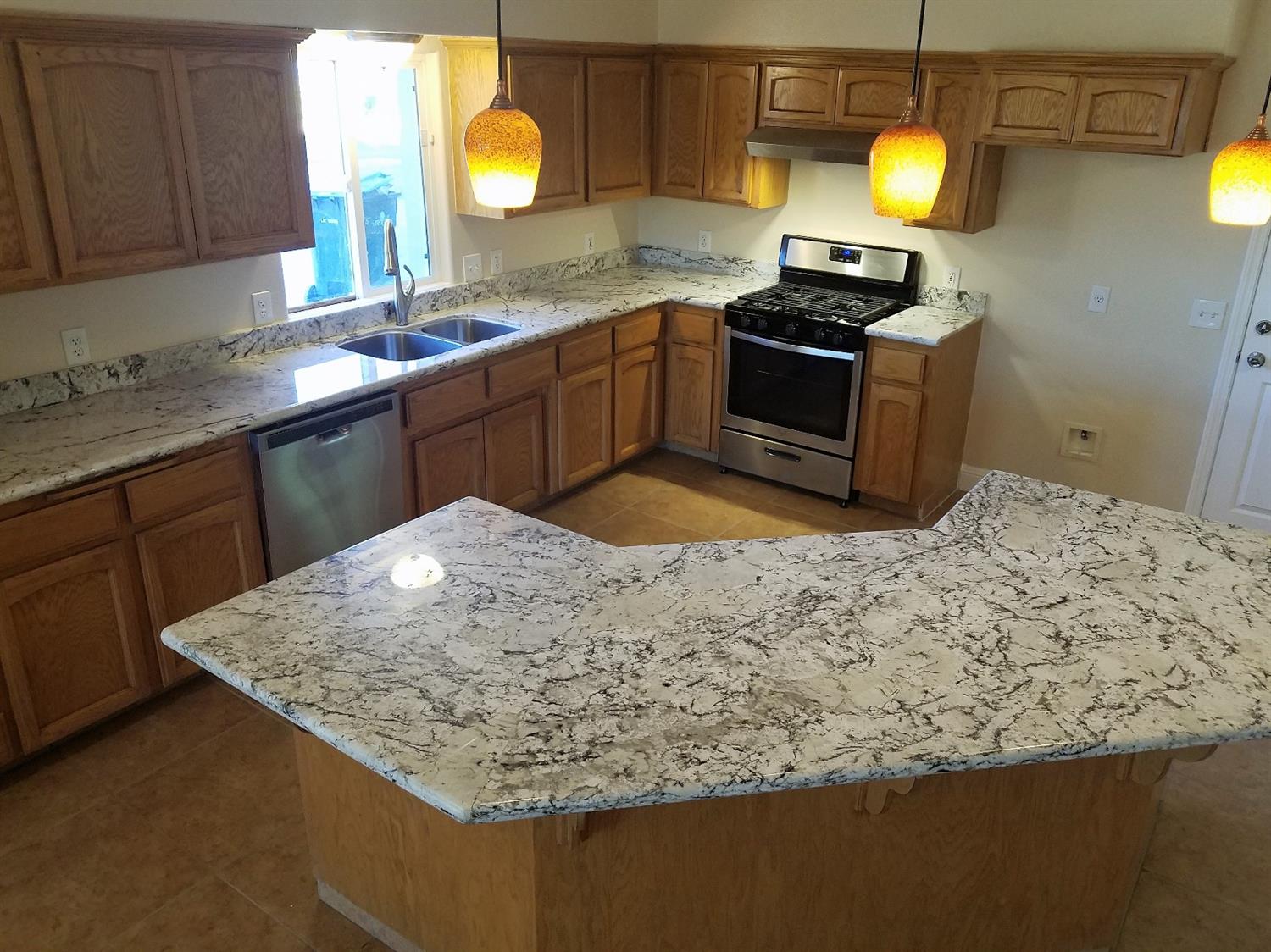 17938 Rodeo Drive Madera, CA 93638 - Photo 6 of 30 Gallery Image 6
