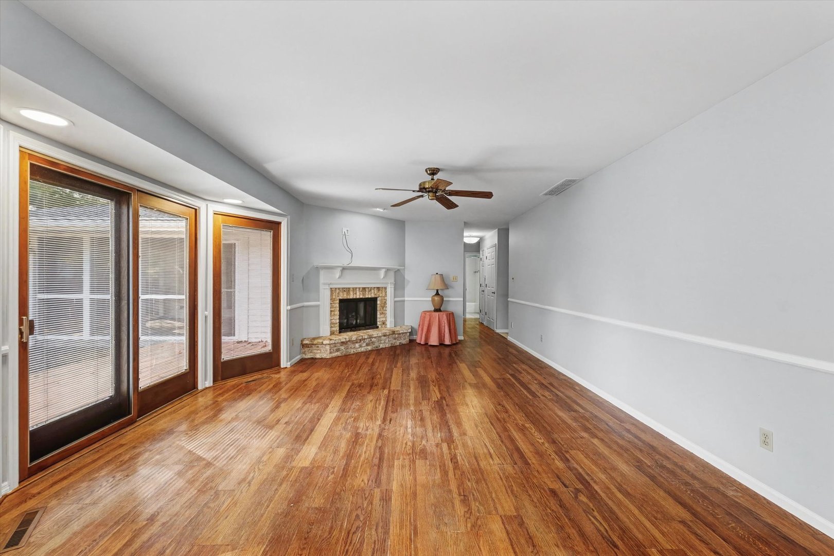 901 Kent Drive Champaign, IL 61821 - Photo 17 of 43