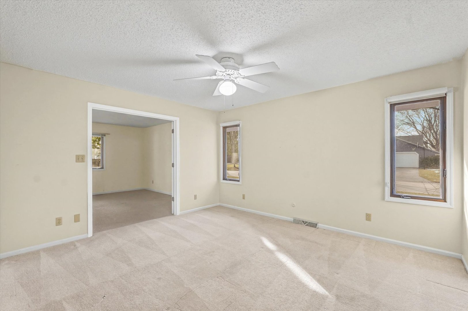 901 Kent Drive Champaign, IL 61821 - Photo 24 of 43