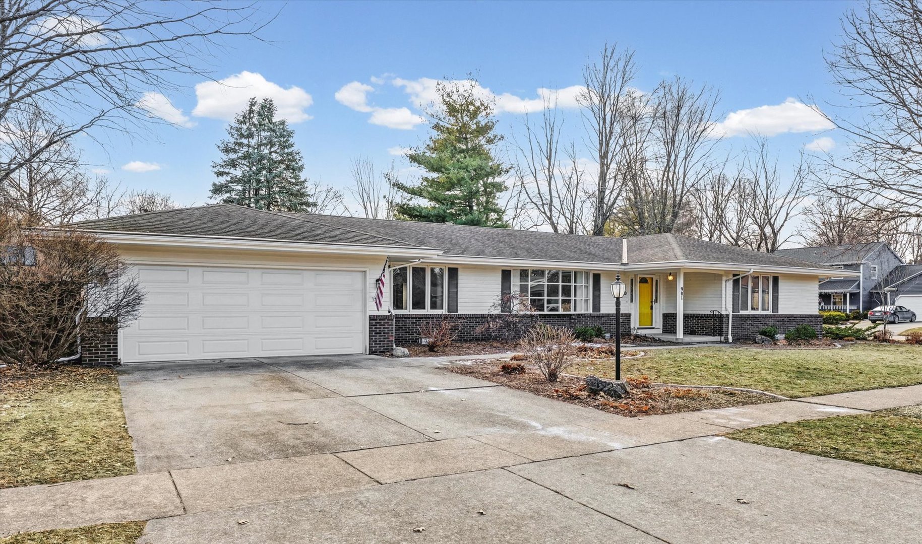 901 Kent Drive Champaign, IL 61821 - Photo 4 of 43