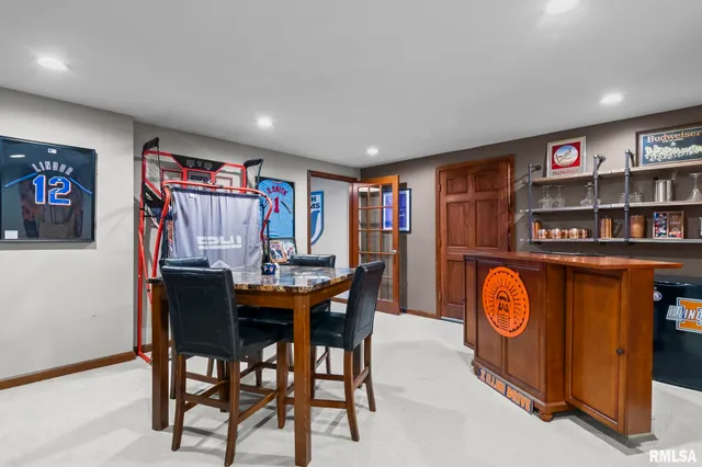 $399,900 | 148 Hawthorne Place, Williamsville, IL 62693