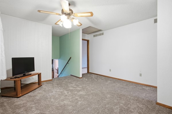 15115 North Nazarene Road Effingham, IL 62401 - Photo 11 of 32