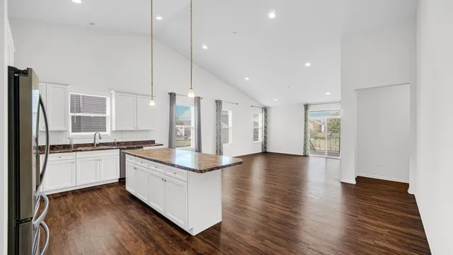 $3,000 | 10342 Adler Cove, St. John, IN 46373