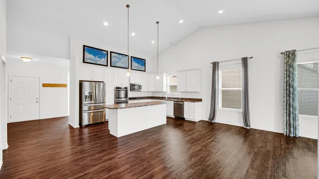 $3,000 | 10342 Adler Cove, St. John, IN 46373