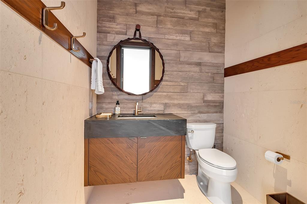 7366 Point Of Rocks Road Sarasota, FL 34242 - Photo 59 of 83