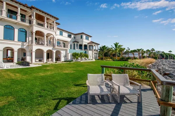 $26,000,000 | 7366 Point Of Rocks Road, Sarasota, FL 34242